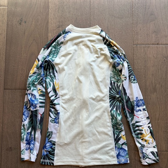 Hurley Surf top long sleeve with zipper - Never worn - size SM - tropical print - Picture 2 of 2